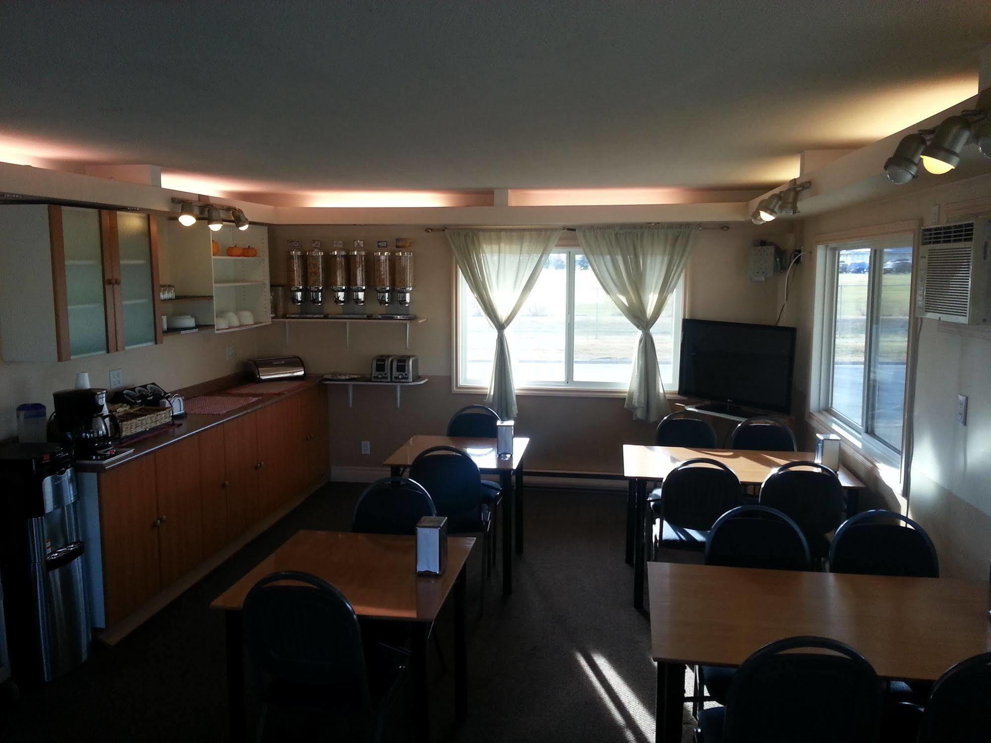 Traveller'S Inn Dawson Creek Dış mekan fotoğraf